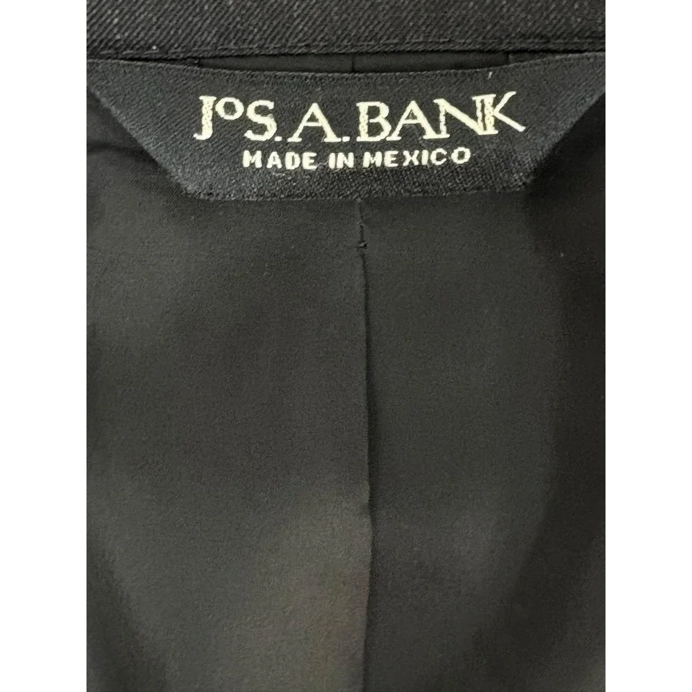 Jos A Bank Traveler's Collection Tailored Fit‎ 42R Wool 2 Btn Black Suit Blazer